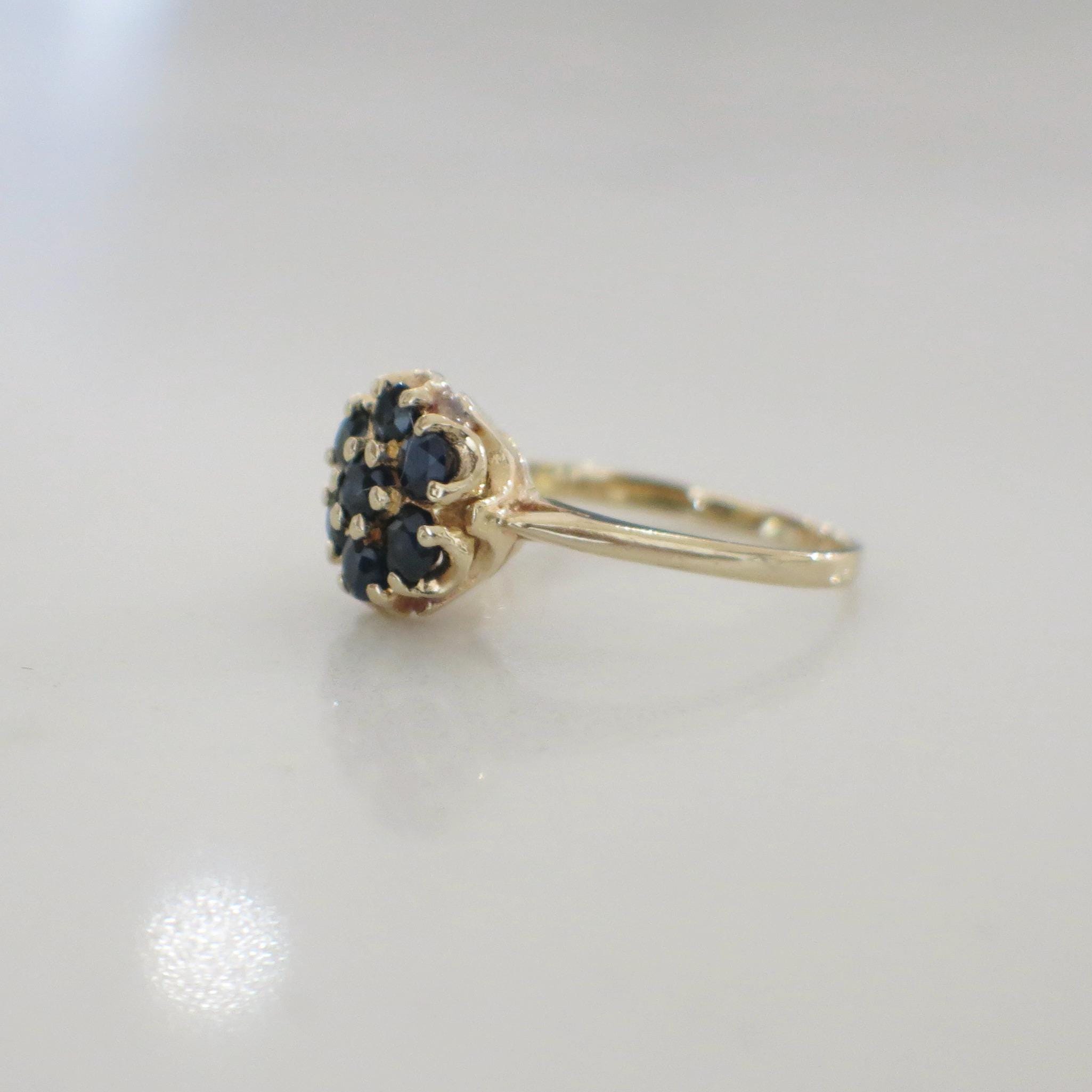 14K Yellow Gold Blue Sapphire Cluster Flower Ring – Vintage Size 6.25 - Black Market LLC