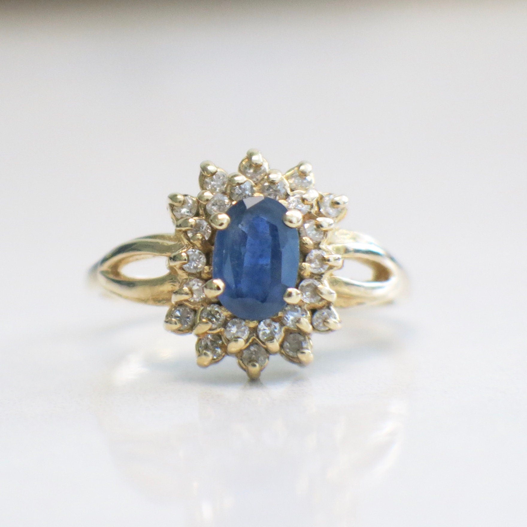 Vintage Tanzanite and Diamond Cluster Ring – 14K Yellow Gold Oval Halo, Size 8 - Black Market LLC