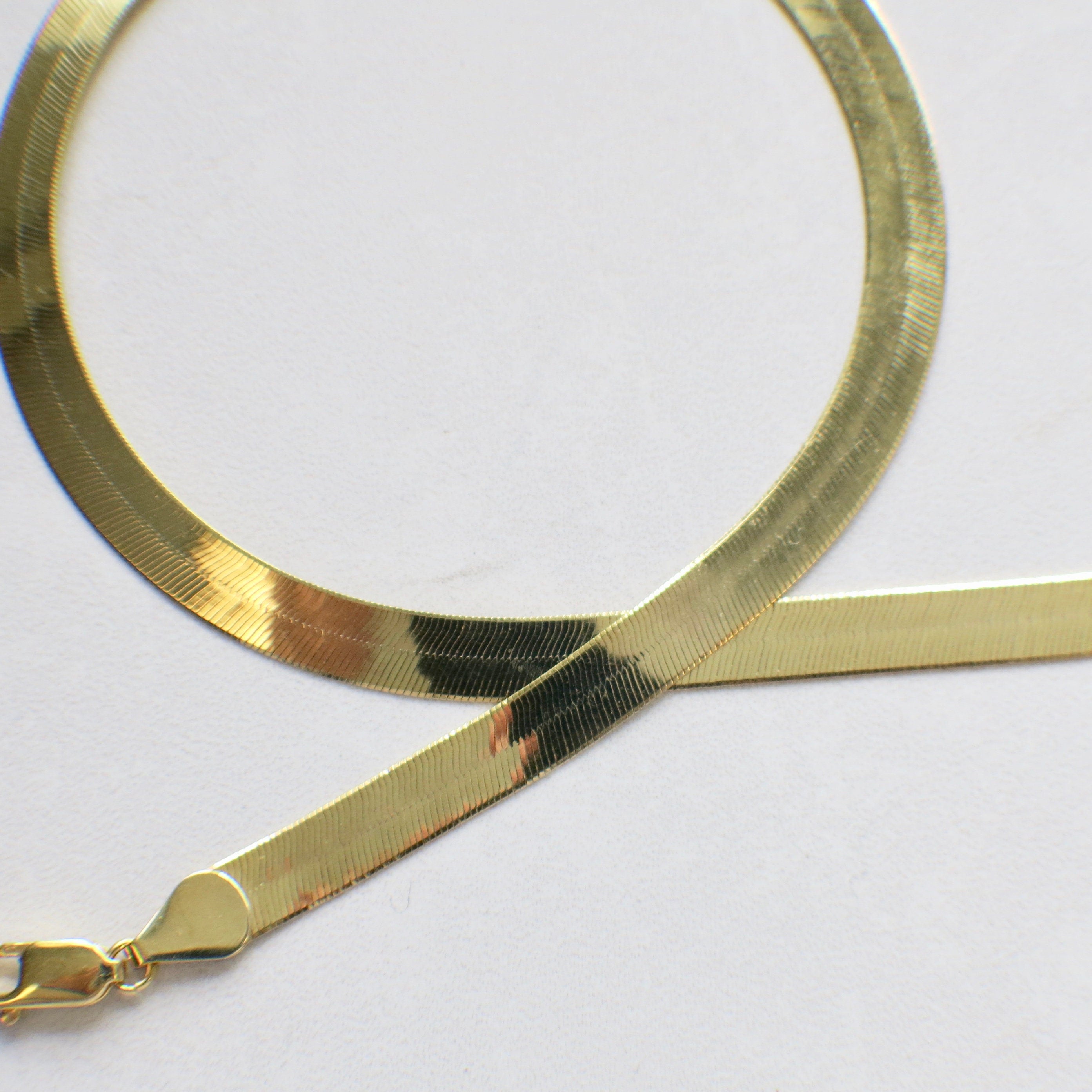 10K Yellow Gold Wide Herringbone Chain – 20" Length, 6.7 mm, 16.7 g - Black Market LLC