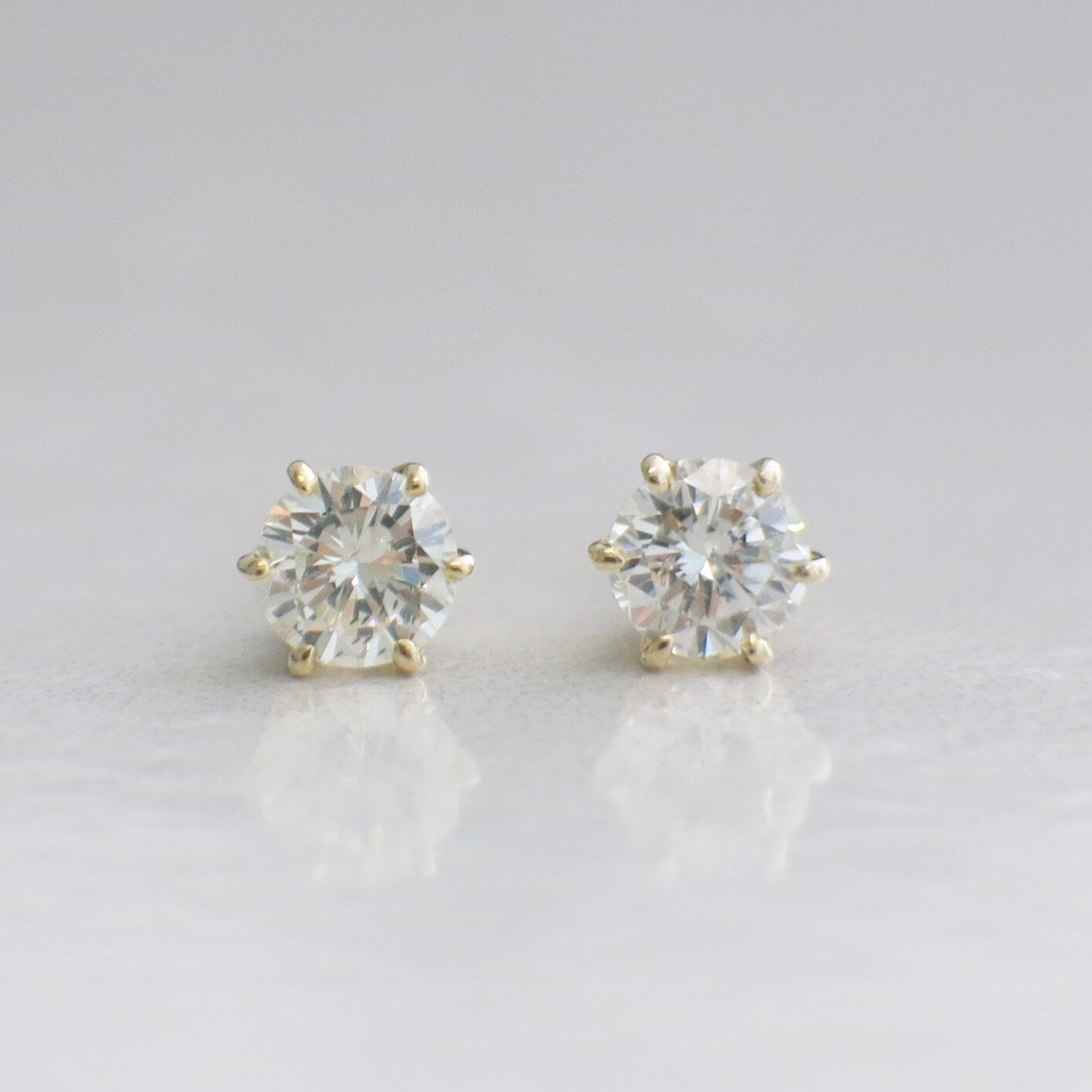 0.80ct Diamond Stud Earrings | 14K Yellow Gold Six Prong Setting SI2 I–J - Black Market LLC