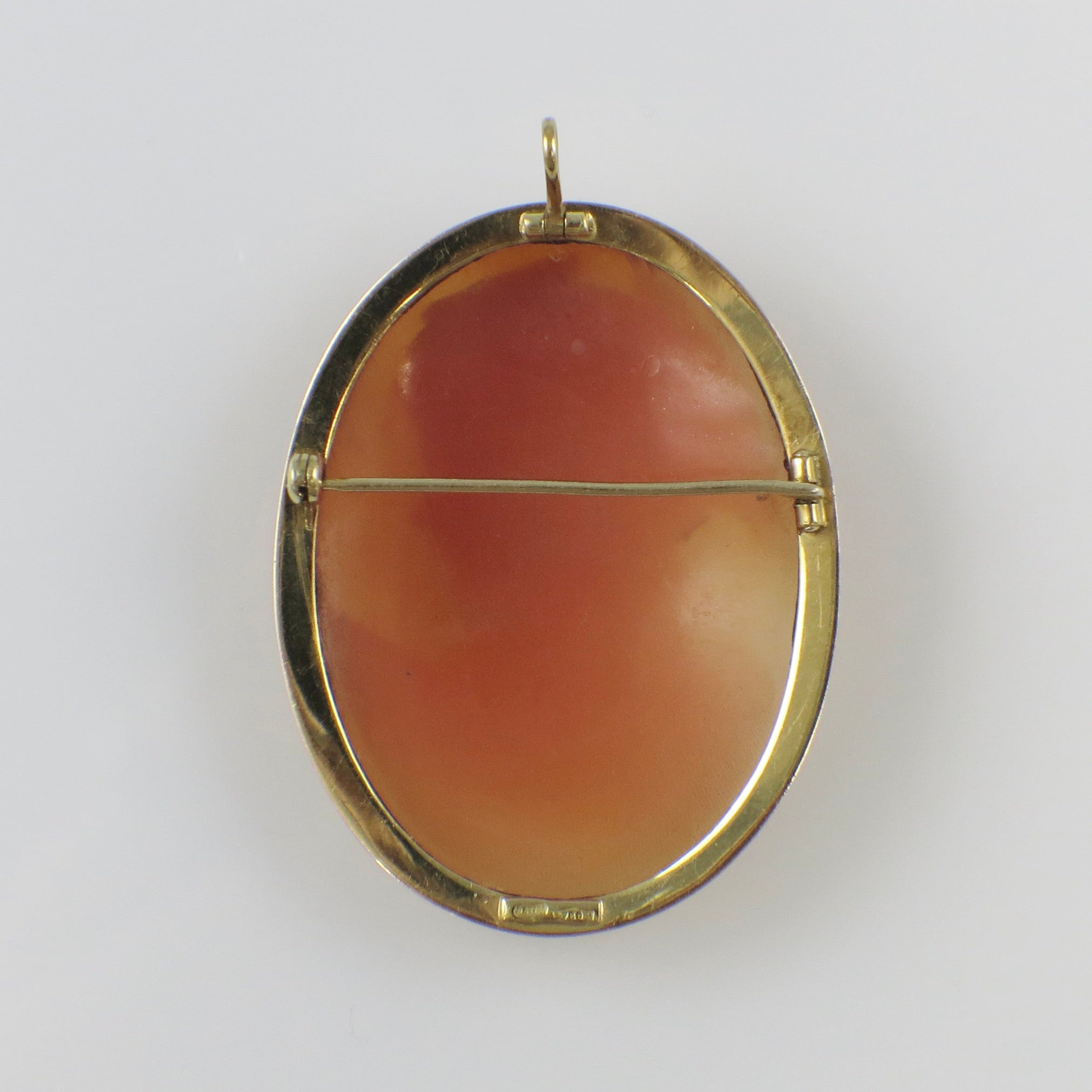 Large Italian Hand Carved Shell Cameo Pendant Brooch in 18K Gold