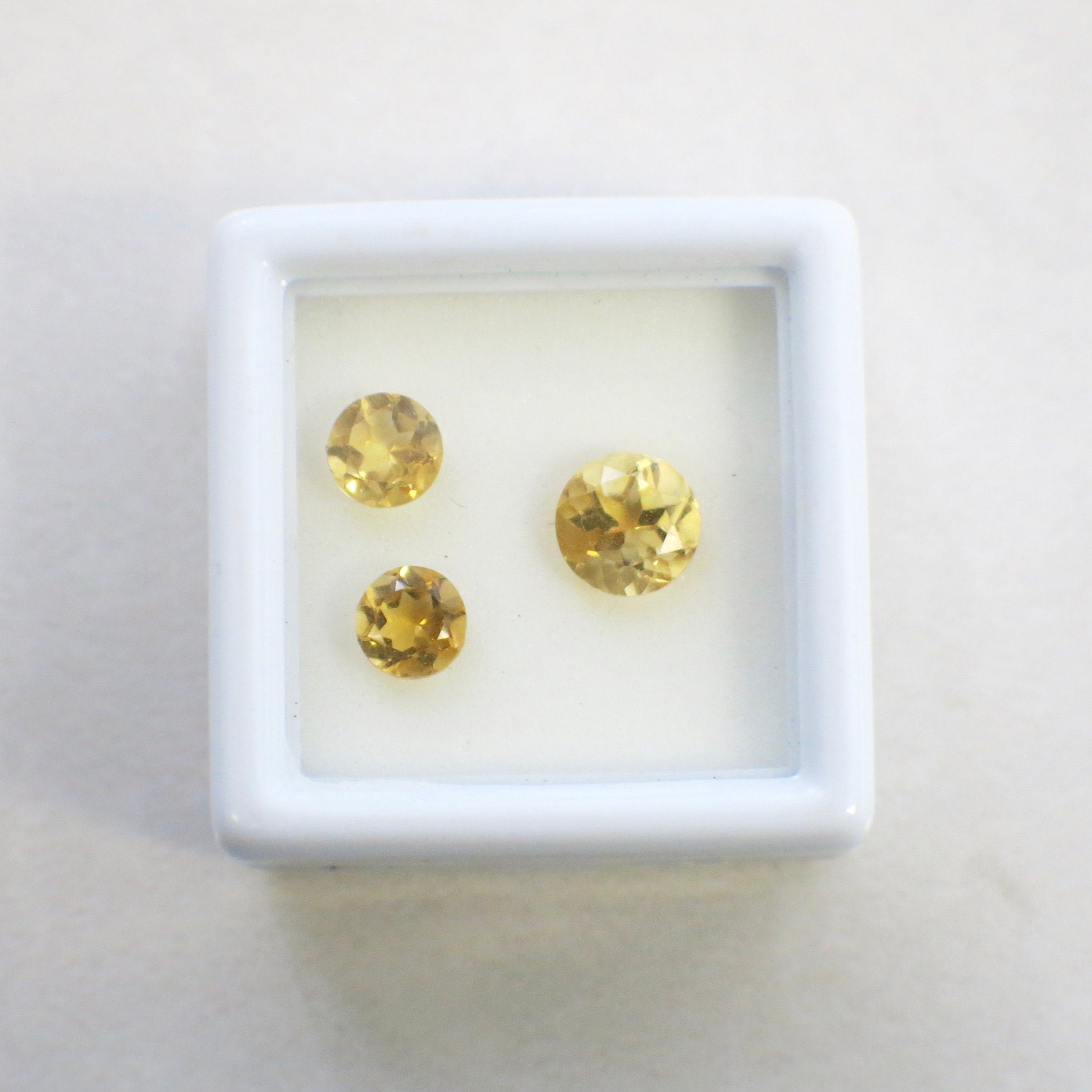 2.11 CTW Citrine Gemstone Set | Yellow-Orange Round Brilliant Loose Stones for Pendant & Earrings - Black Market LLC