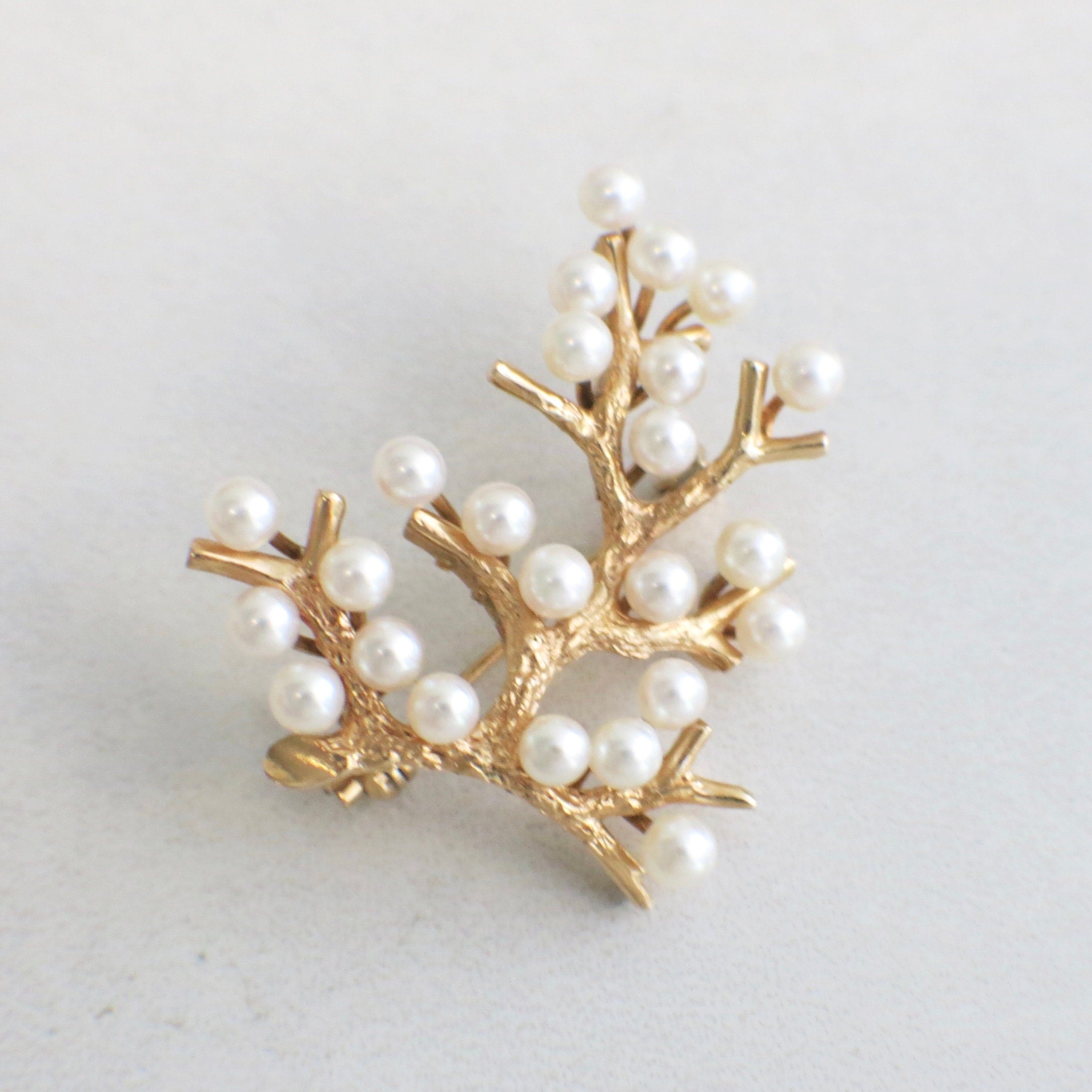 14K Yellow Gold Vintage Pearl Branch Brooch | Textured Gold Leaf Pin with Pearls - Black Market LLC