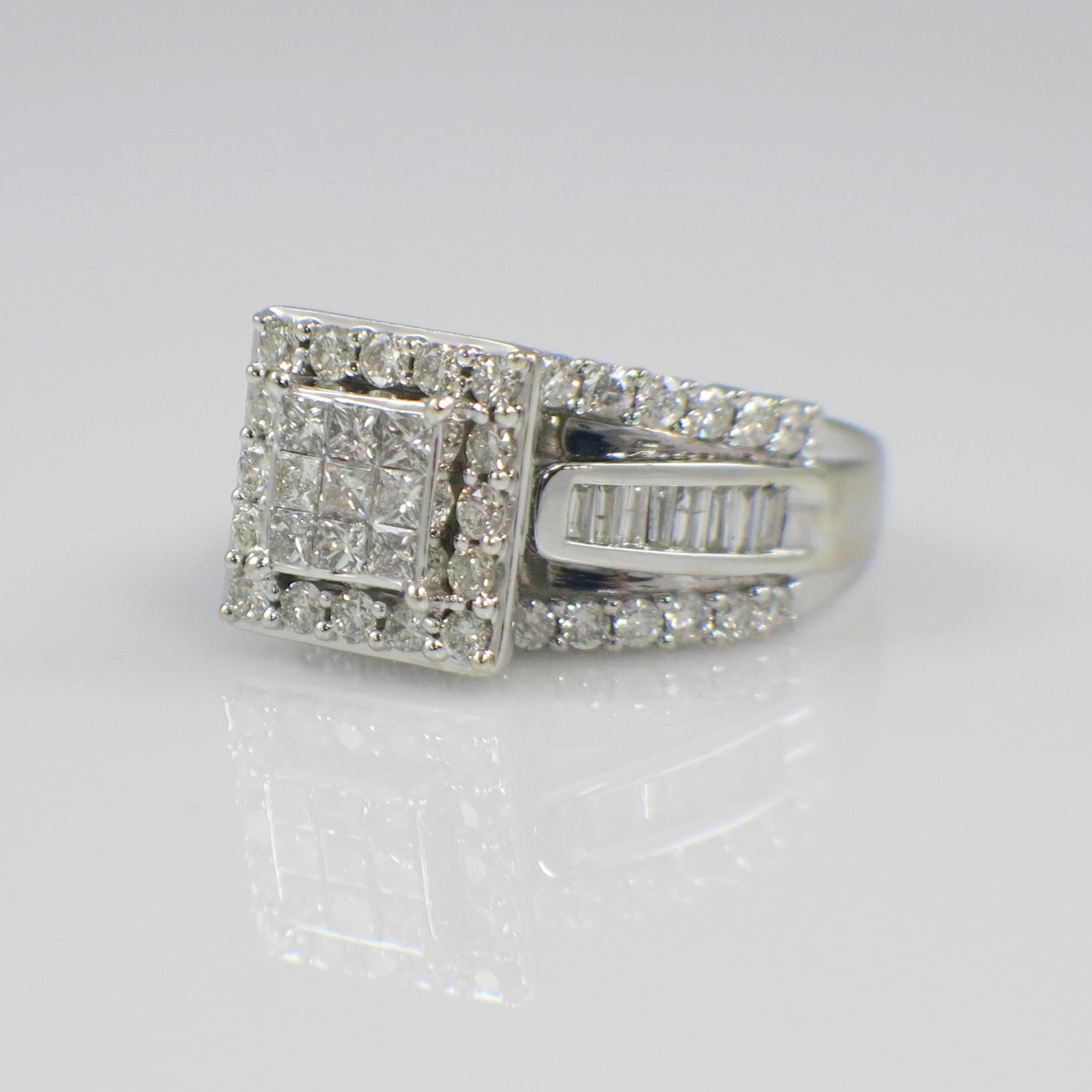 14k White Gold 2.31ctw Diamond Cluster Ring (ZEI)