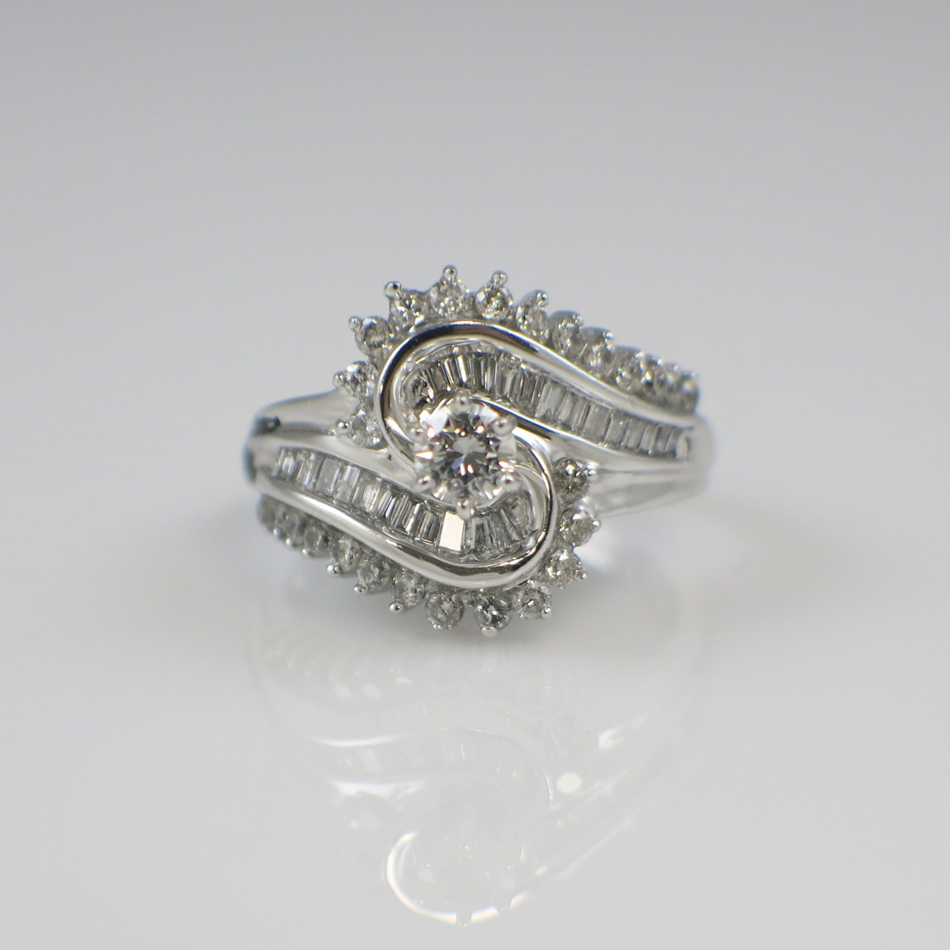 14K White Gold Diamond Bypass Ring – 1.25 CTW Vintage Statement Ring – Size 6.5 - Black Market LLC