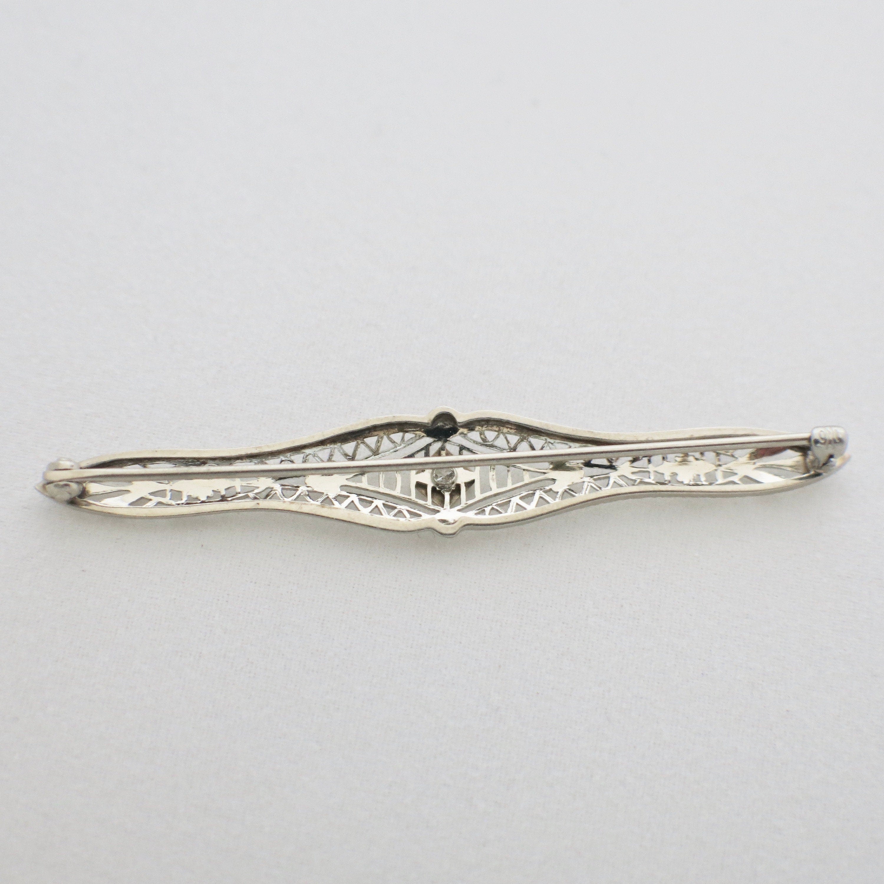 10K White Gold Art Deco Diamond Filigree Pin – Vintage 1920s Milgrain - Black Market LLC