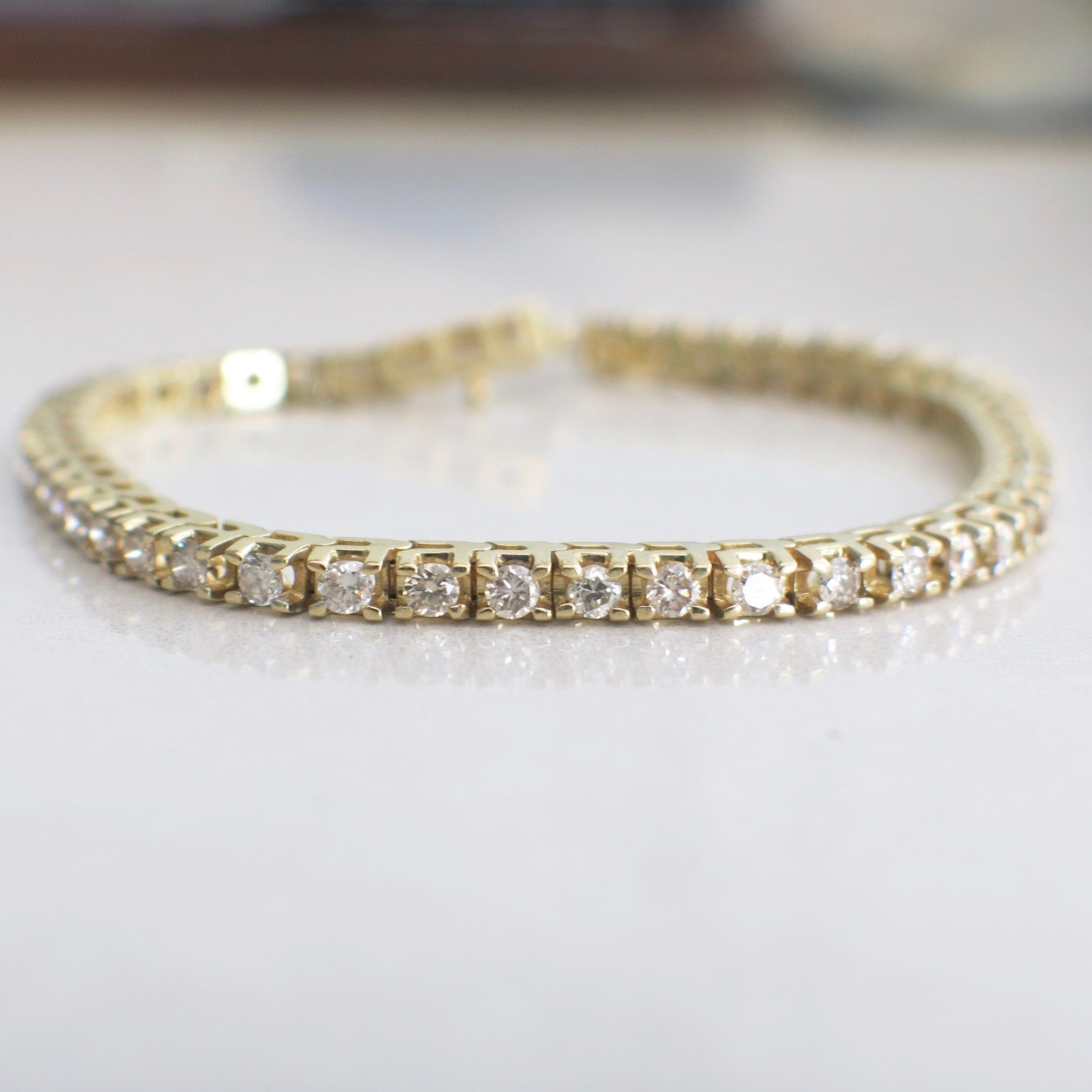 Vintage 14K Yellow Gold Diamond Tennis Bracelet – 2.5 CTW, 7 Inch Estate Jewelry - Black Market LLC