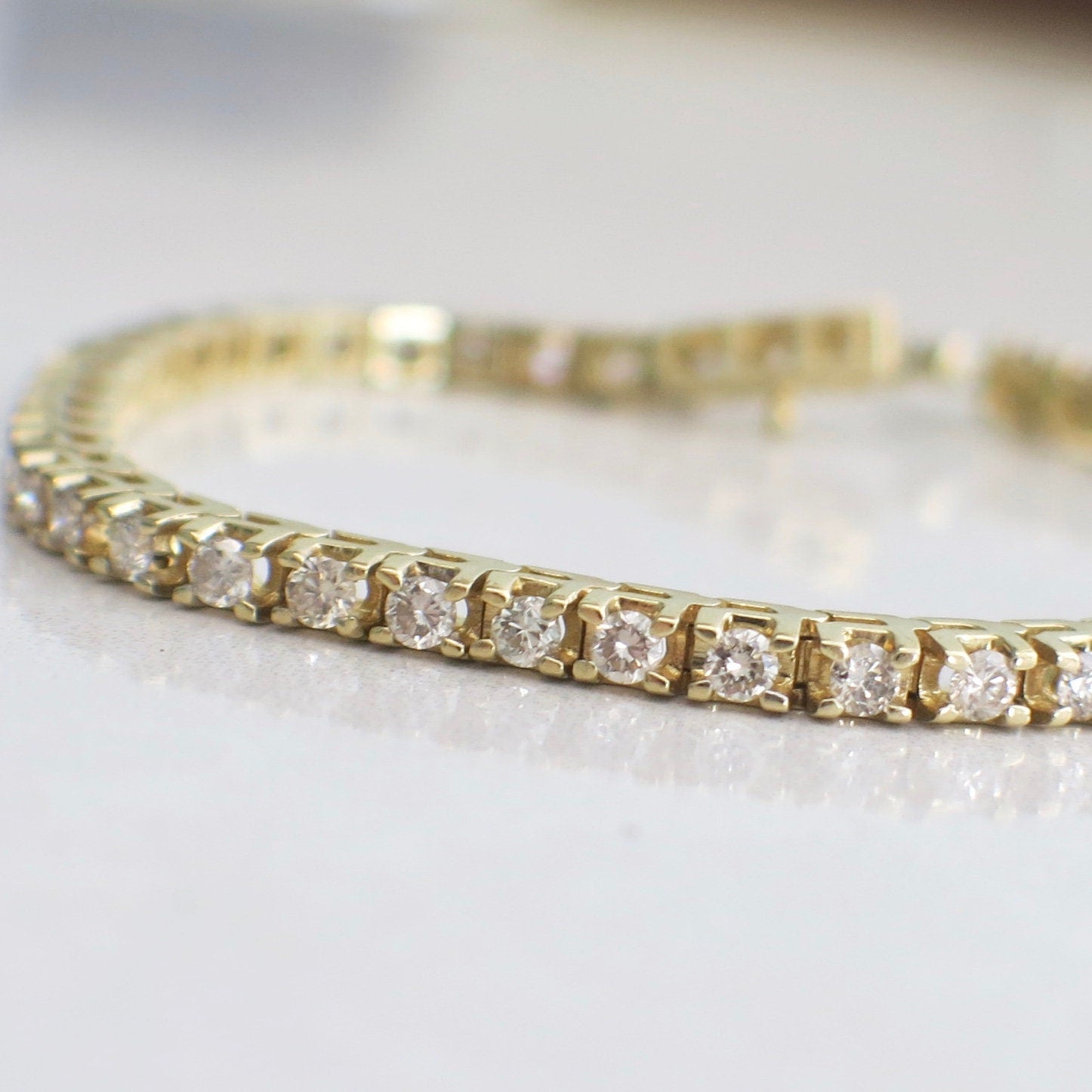 Vintage 14K Yellow Gold Diamond Tennis Bracelet – 2.5 CTW, 7 Inch Estate Jewelry - Black Market LLC