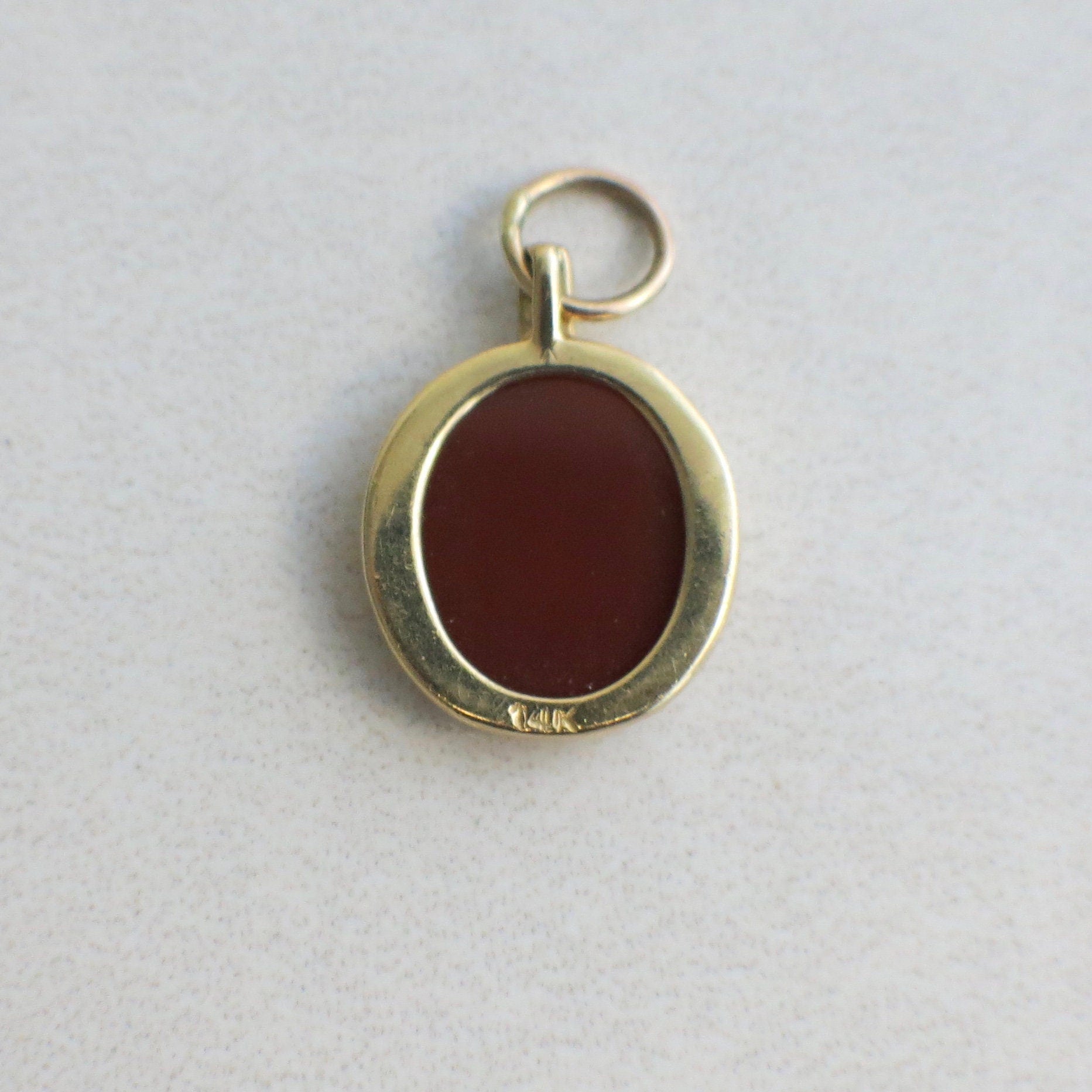 Vintage 14K Yellow Gold Cameo Shell Pendant – Classic Oval Charm - Black Market LLC