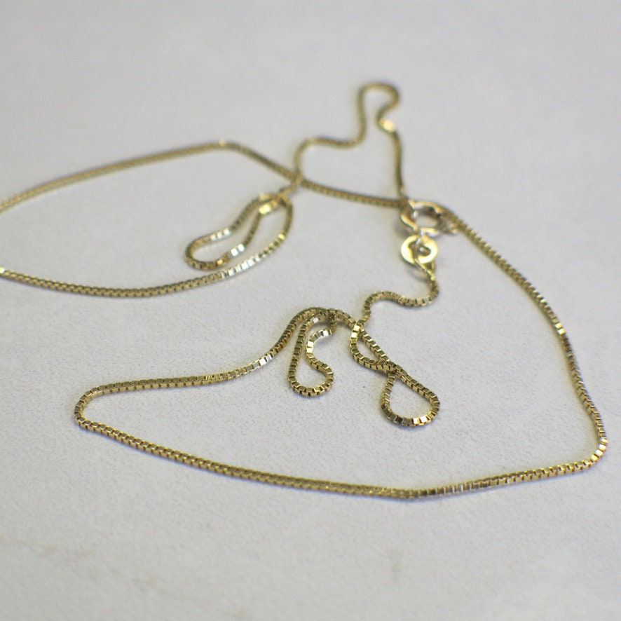 14K Yellow Gold Box Chain Necklace – 18 Inch, 0.8 mm Dainty Fine Chain - Black Market LLC