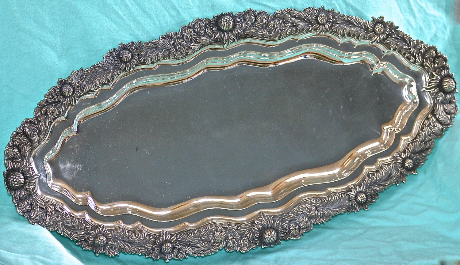 Tiffany & Co. Chrysanthemum Sterling Silver Fish Platter – Antique 26¼" Ornate Tray (1879–1880) - Black Market LLC
