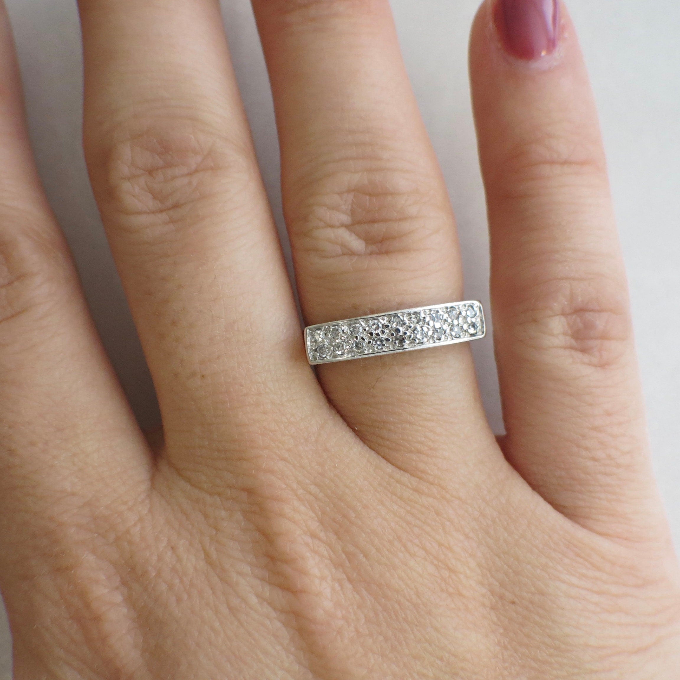 Vintage 14K white gold diamond bar ring with .27 CTW, stackable flat band, size 6.75, by Black Market LLC.