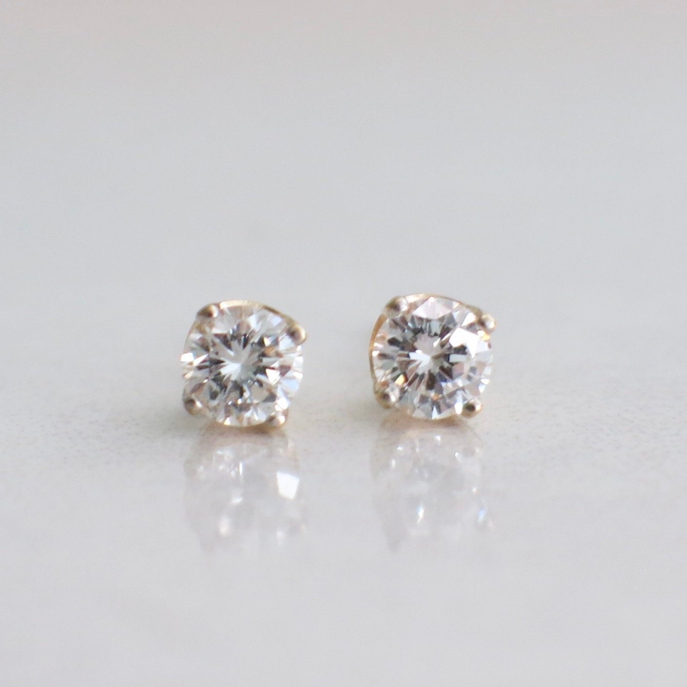 0.44ct Diamond Stud Earrings | 14K Yellow Gold Round Brilliant with Threaded Backs - Black Market LLC