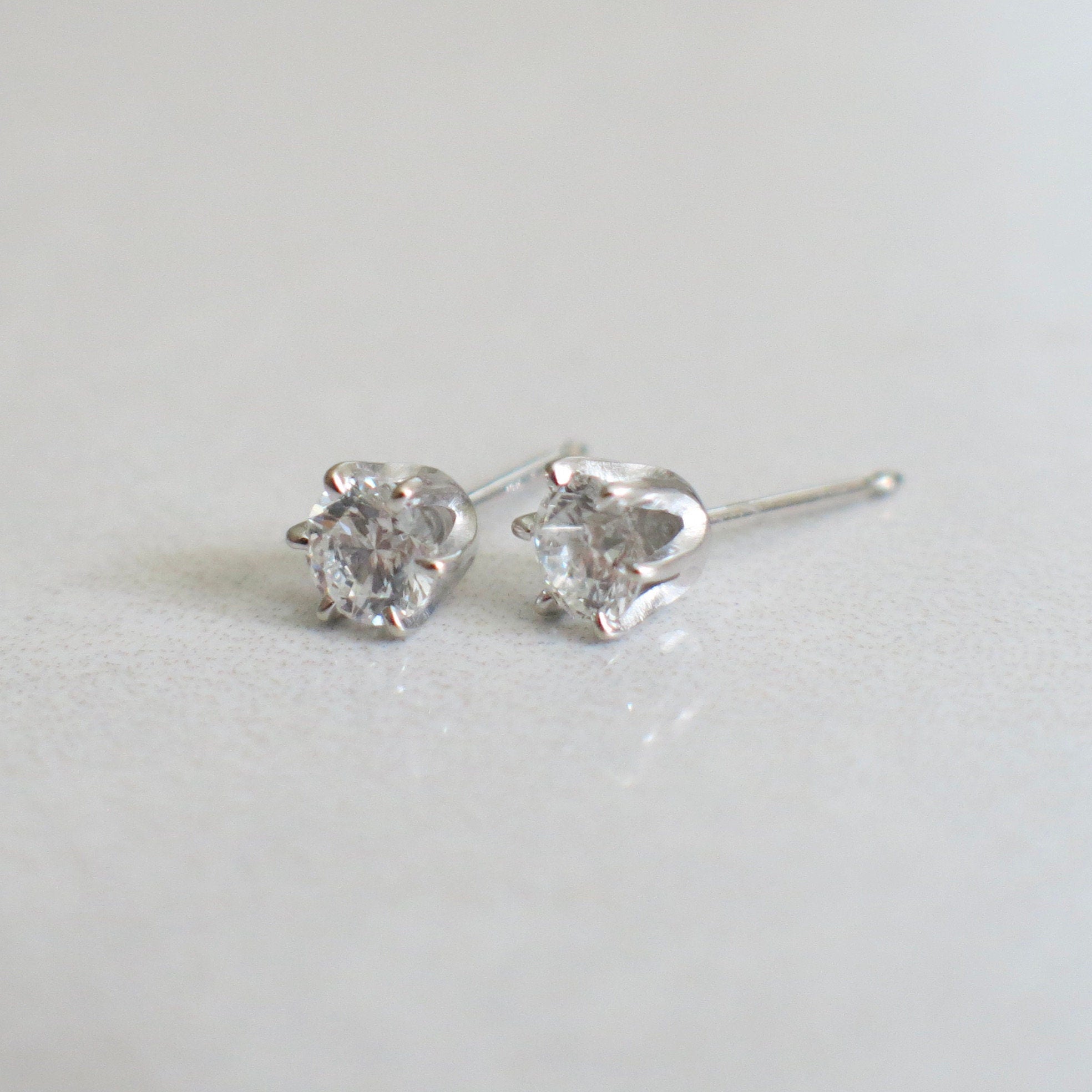 14K White Gold Diamond Stud Earrings – 0.50 CTW, Round Brilliant - Black Market LLC