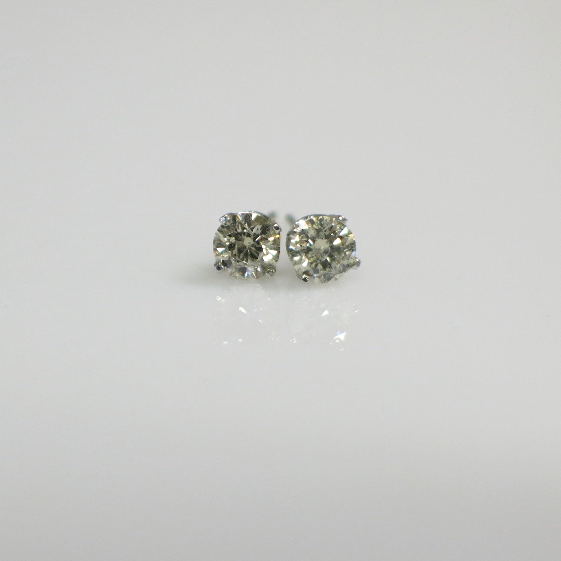 14K White Gold Diamond Stud Earrings – .50 CTW Round Brilliant - Black Market LLC