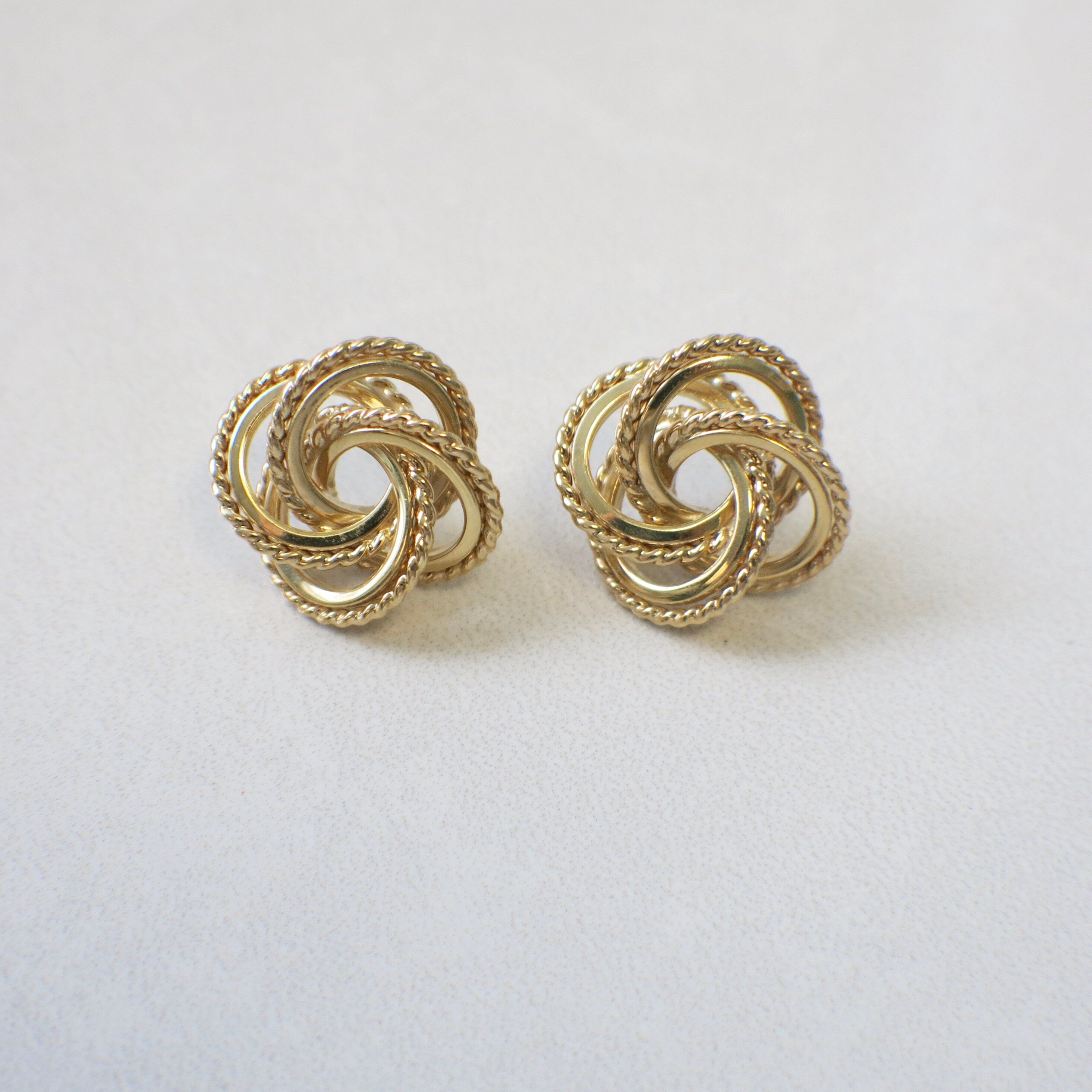14K Yellow Gold Floral Twist Braid Stud Earrings - Black Market LLC
