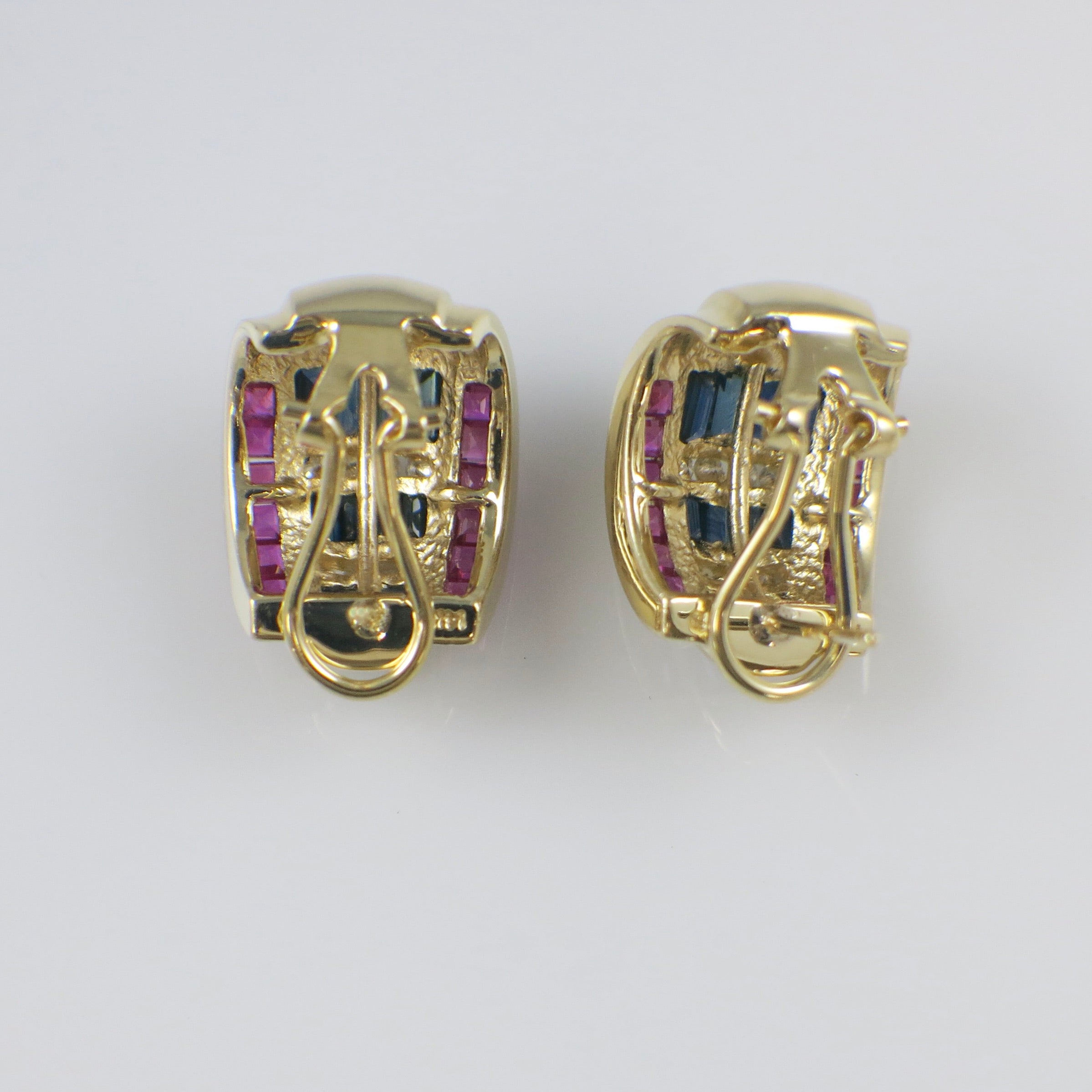Vintage 1980s Sapphire and Diamond Earrings in 14K Yellow Gold – Blue and Pink Sapphire Barrel Design - Black Market LLC