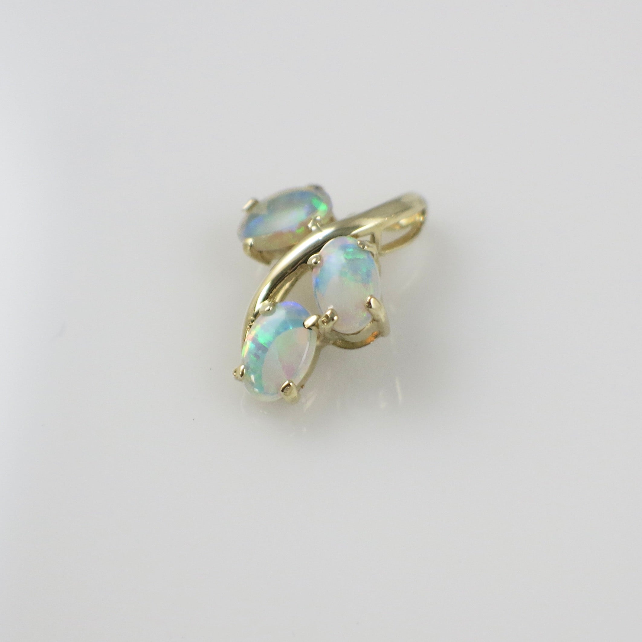 14K Yellow Gold 3-Stone Opal Pendant – Natural Oval Opals - Black Market LLC