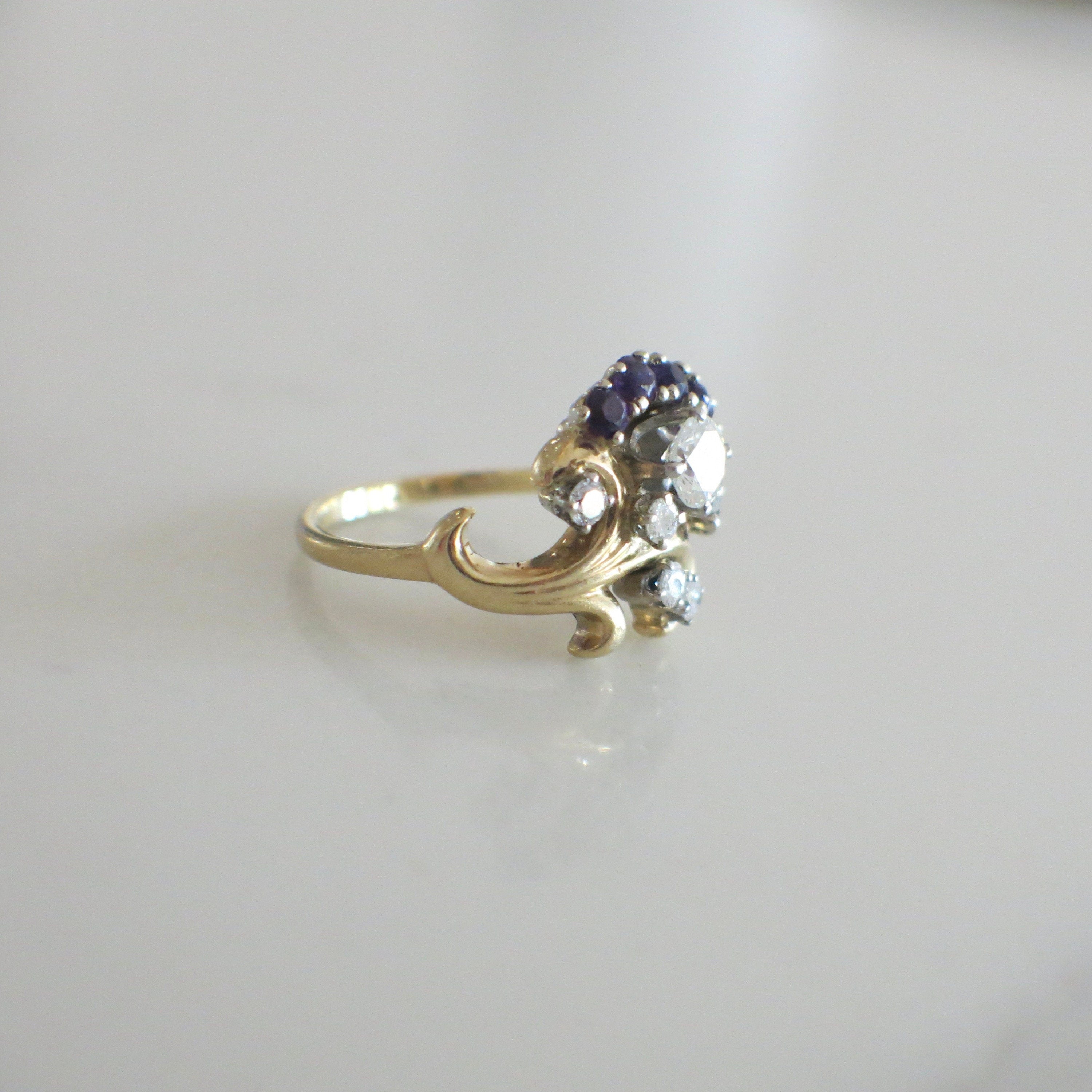 14K Yellow Gold Diamond and Amethyst Cluster Ring – Vintage Scroll Design, Size 8 - Black Market LLC