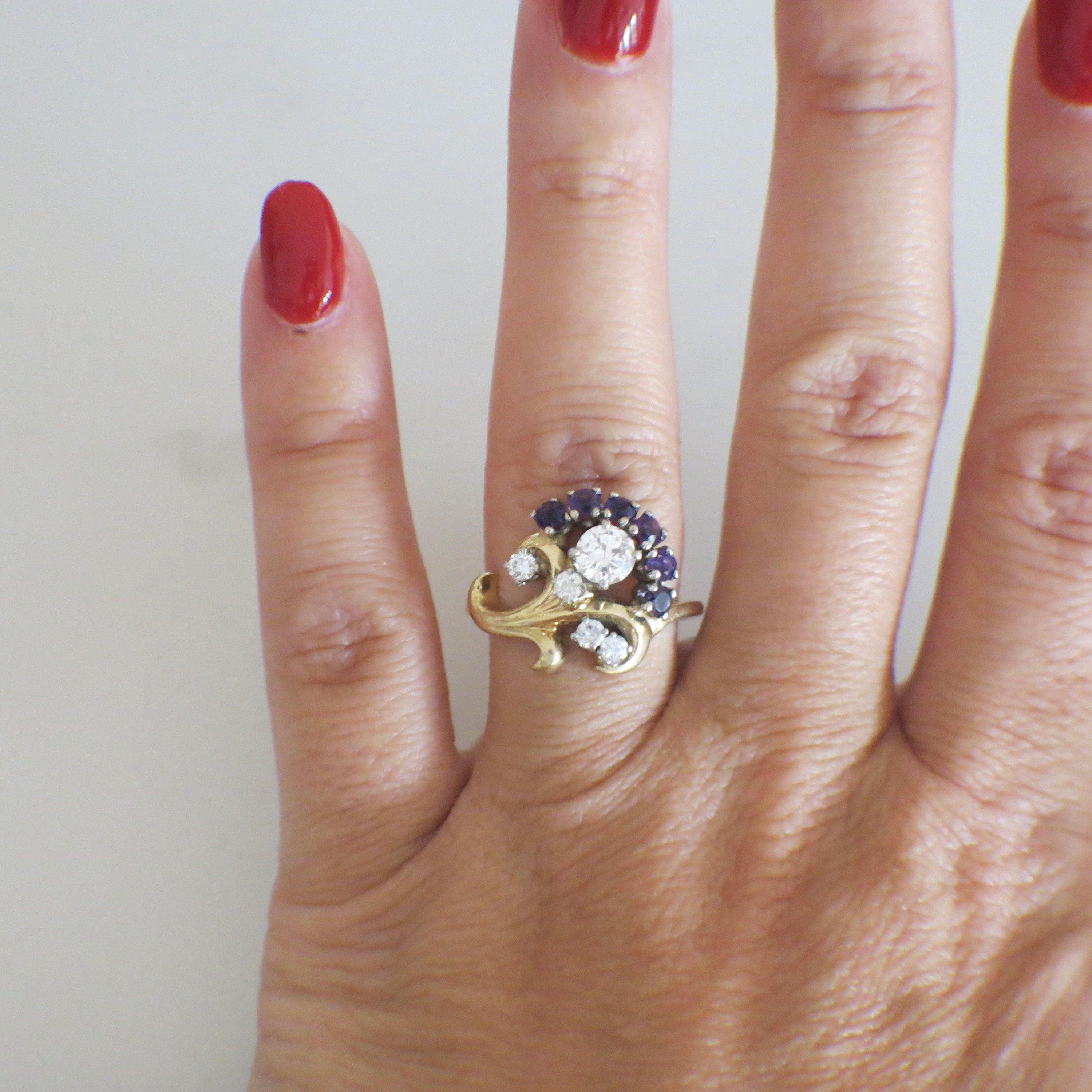 14K Yellow Gold Diamond and Amethyst Cluster Ring – Vintage Scroll Design, Size 8 - Black Market LLC