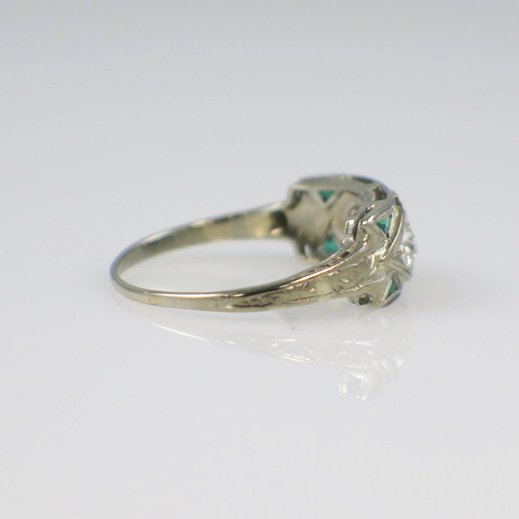 Vintage 14K White Gold Art Deco Tsavorite Garnet and Diamond Ring – Old European Cut Diamonds