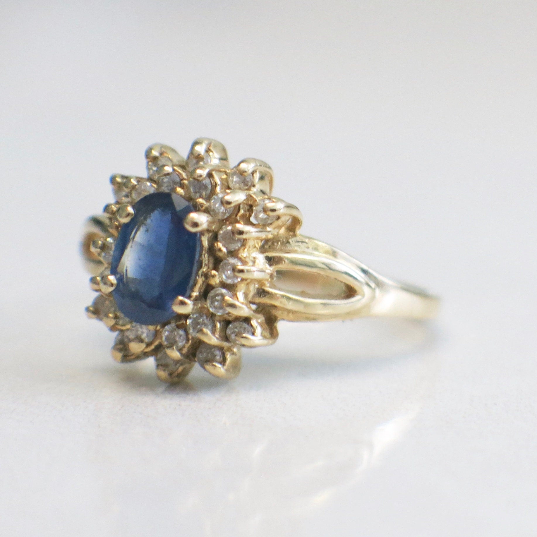 Vintage Tanzanite and Diamond Cluster Ring – 14K Yellow Gold Oval Halo, Size 8 - Black Market LLC