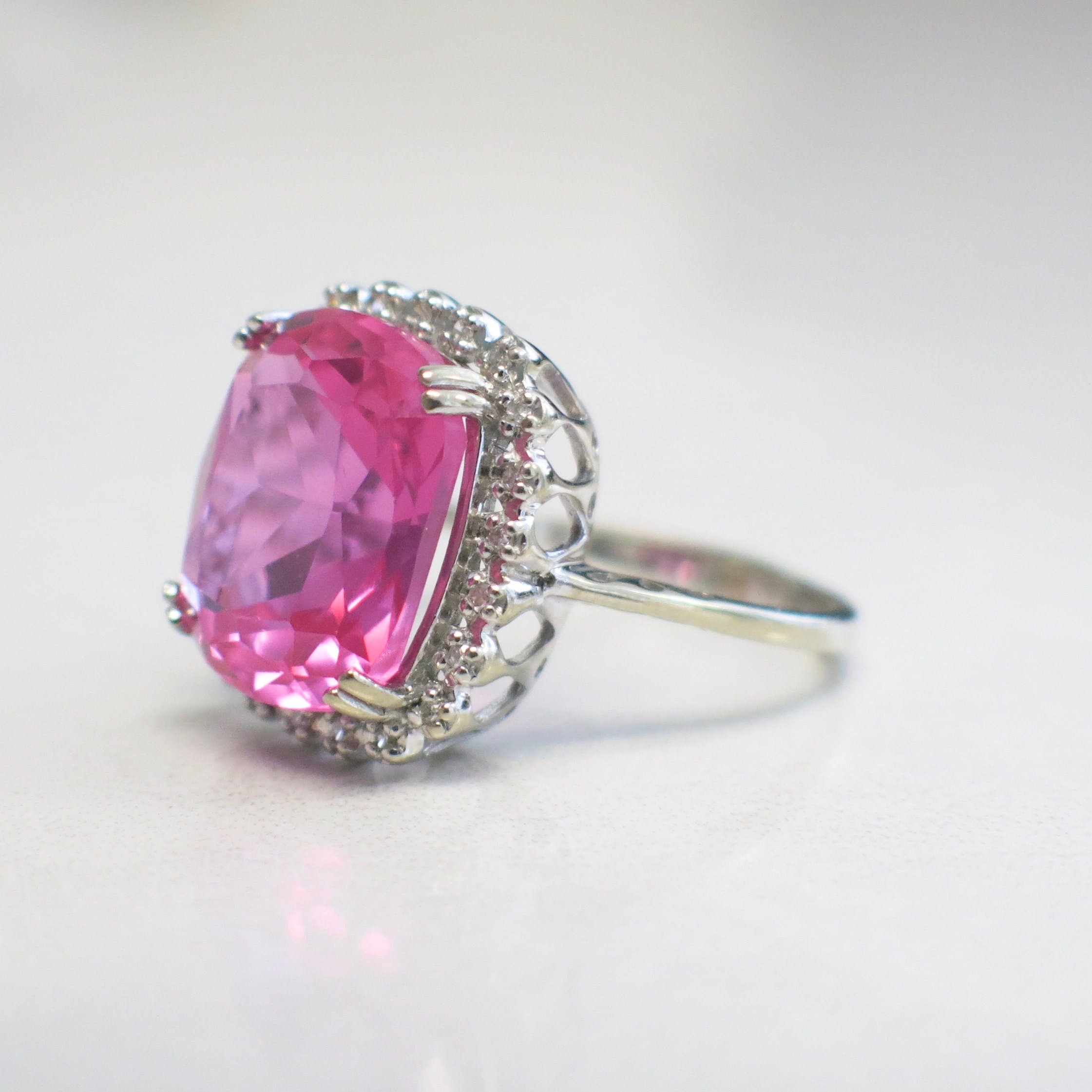 10K White Gold Pink Sapphire Halo Diamond Ring – Cushion Cut, Vintage Style, Size 7 - Black Market LLC