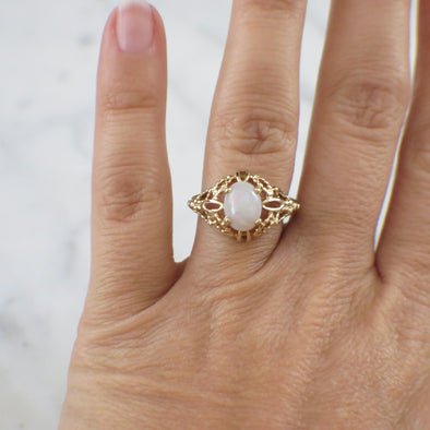 14K Yellow Gold Vintage Opal Ring | Oval Cabochon Fire Opal Filigree Setting Size 7