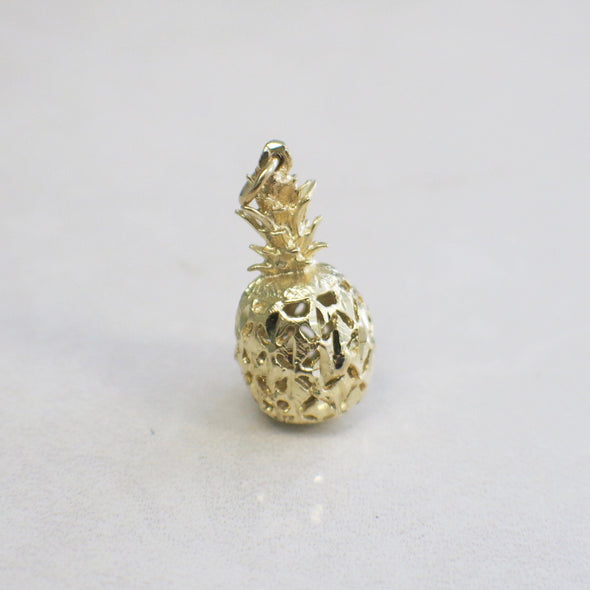 14K Yellow Gold Pineapple Charm Pendant Vintage Style