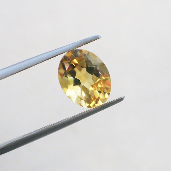 2.78 Carat Citrine Oval Cut Loose Gemstone – 10x8mm Yellow-Orange Quartz