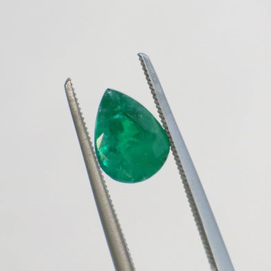 Natural Pear Cut Emerald | 0.94 Carat Loose Green Gemstone for Custom Jewelry