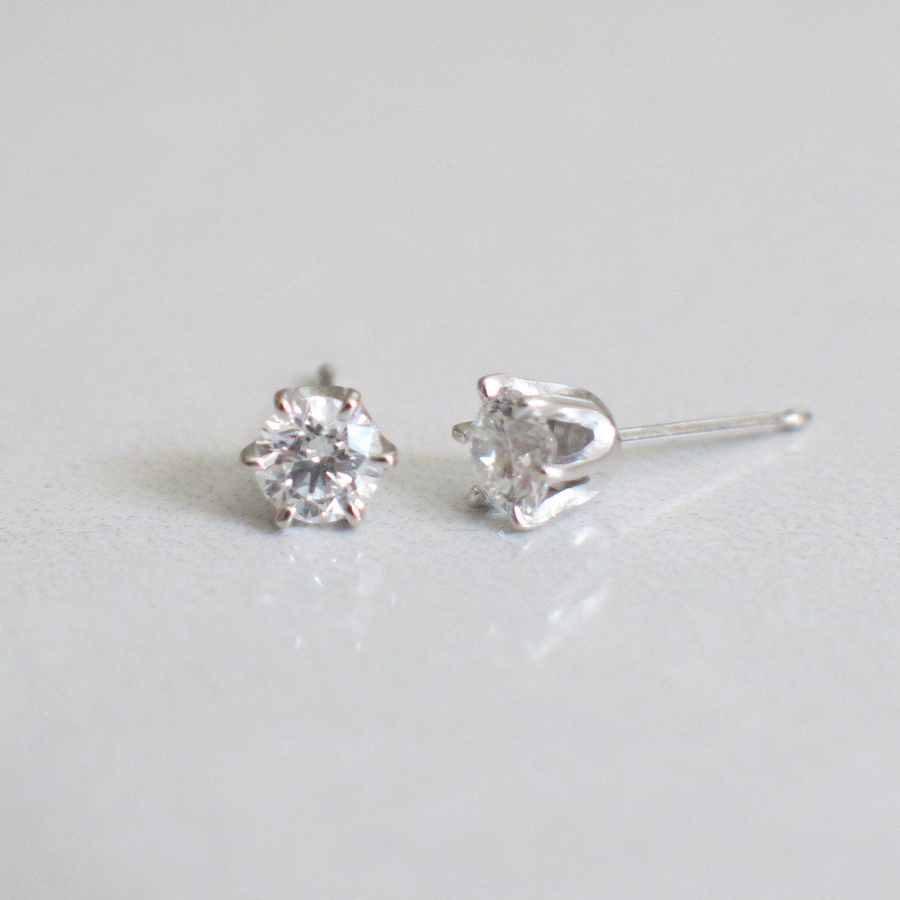 14K White Gold Diamond Stud Earrings – 0.50 CTW, Round Brilliant - Black Market LLC