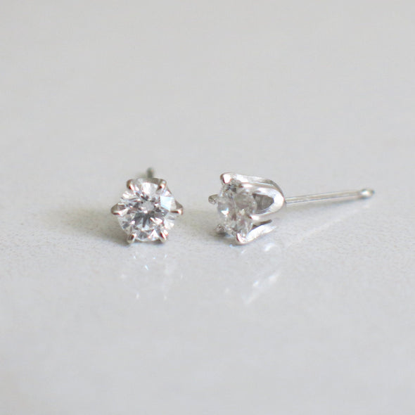 14K White Gold .50 CTW Diamond Stud Earrings