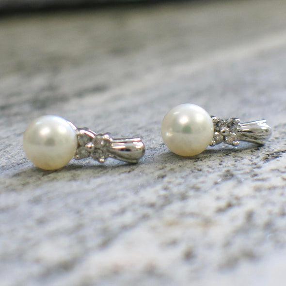 10K White Gold Pearl Earrings – Diamond Floral Stud Earrings