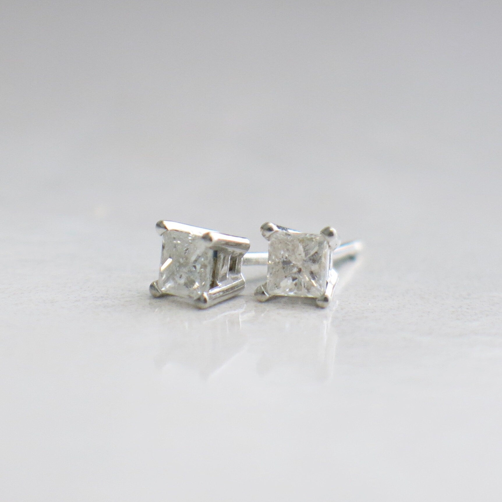 0.44ct Princess Cut Diamond Stud Earrings | 14K White Gold Square Diamond Studs - Black Market LLC