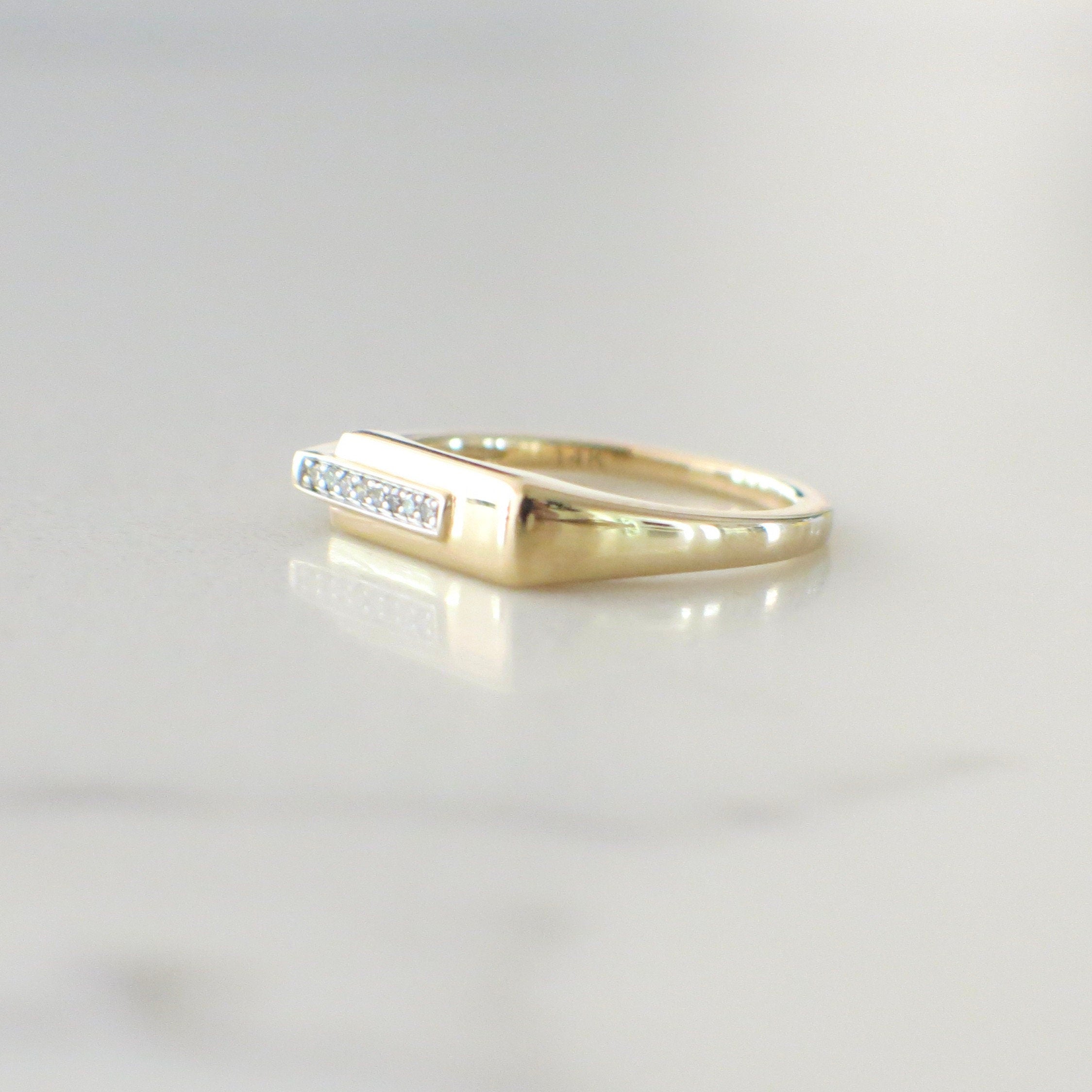 14K Yellow Gold Diamond Modern Bar Ring – Minimalist Stackable, Size 7 - Black Market LLC