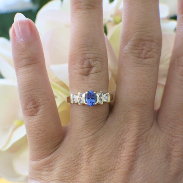 14K Yellow Gold Tanzanite Ring with Diamond Accents Oval Cut Size 7
