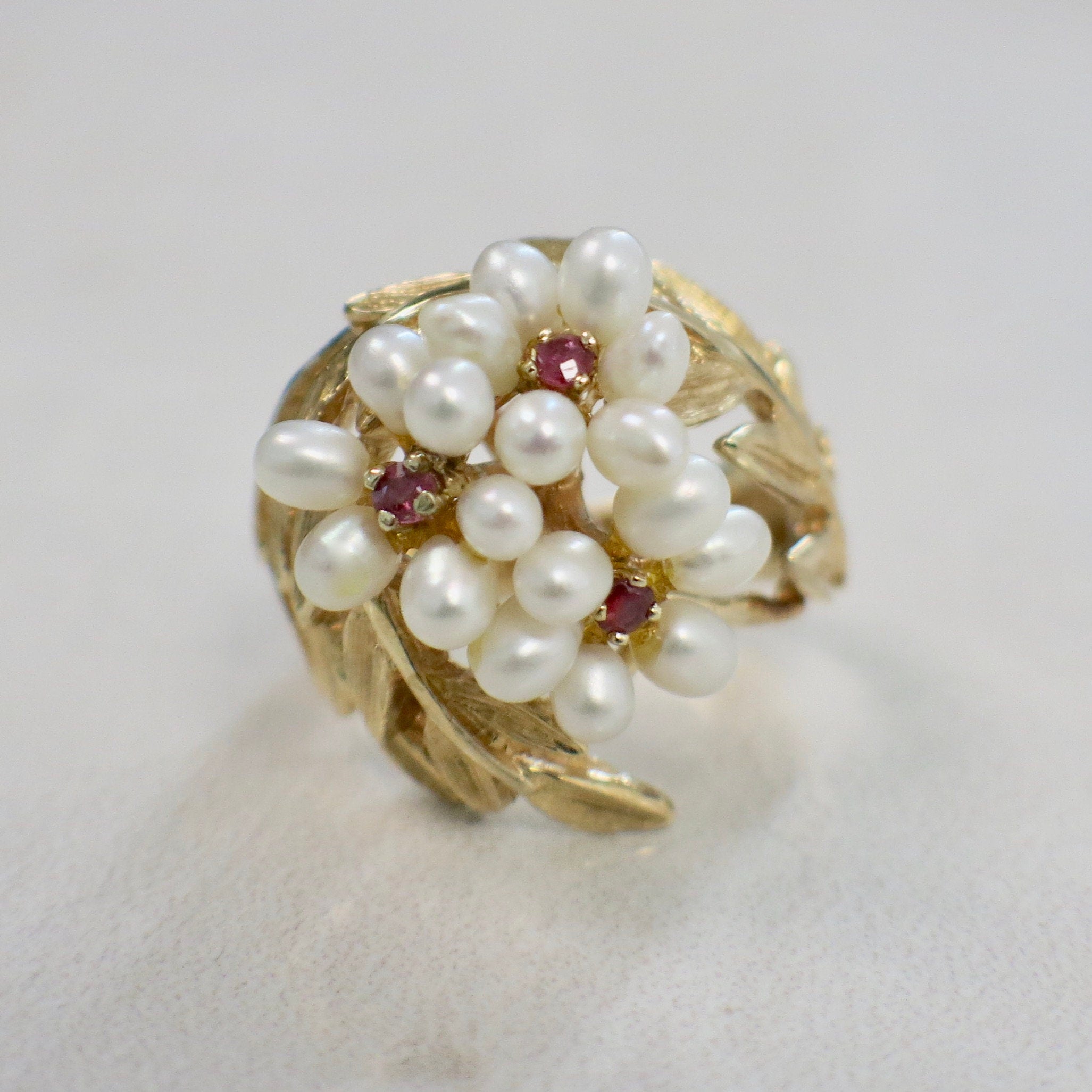 Vintage 14K Yellow Gold Pearl and Ruby Leaf Ring – Nature Motif Cluster, Size 6.5 - Black Market LLC
