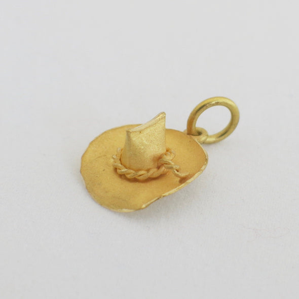18K Yellow Gold Cowboy Hat Charm Vintage Western Pendant 3g