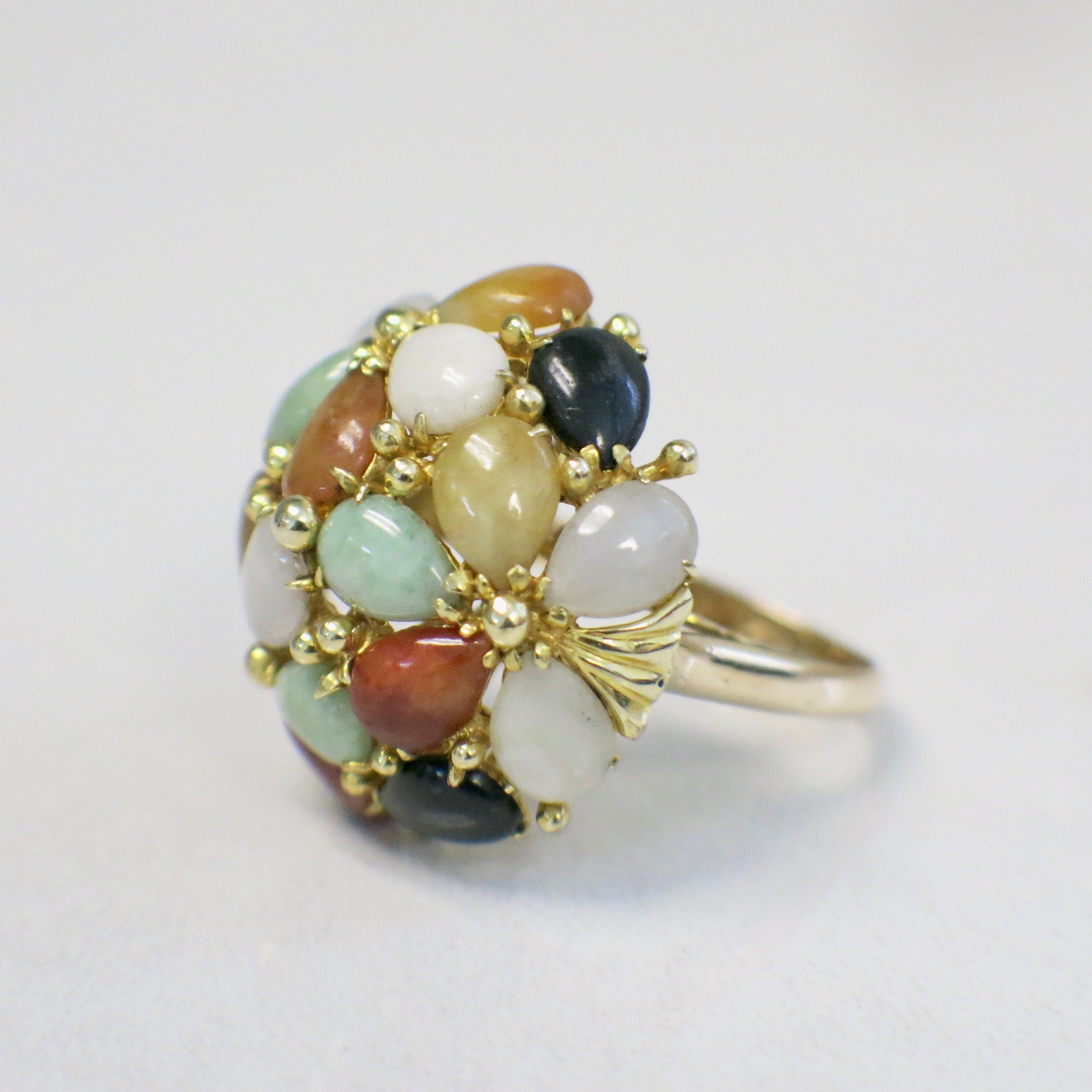 14K Gold Jade, Onyx & Carnelian Cocktail Ring | Multicolor Cabochon Cluster Size 7 - Black Market LLC