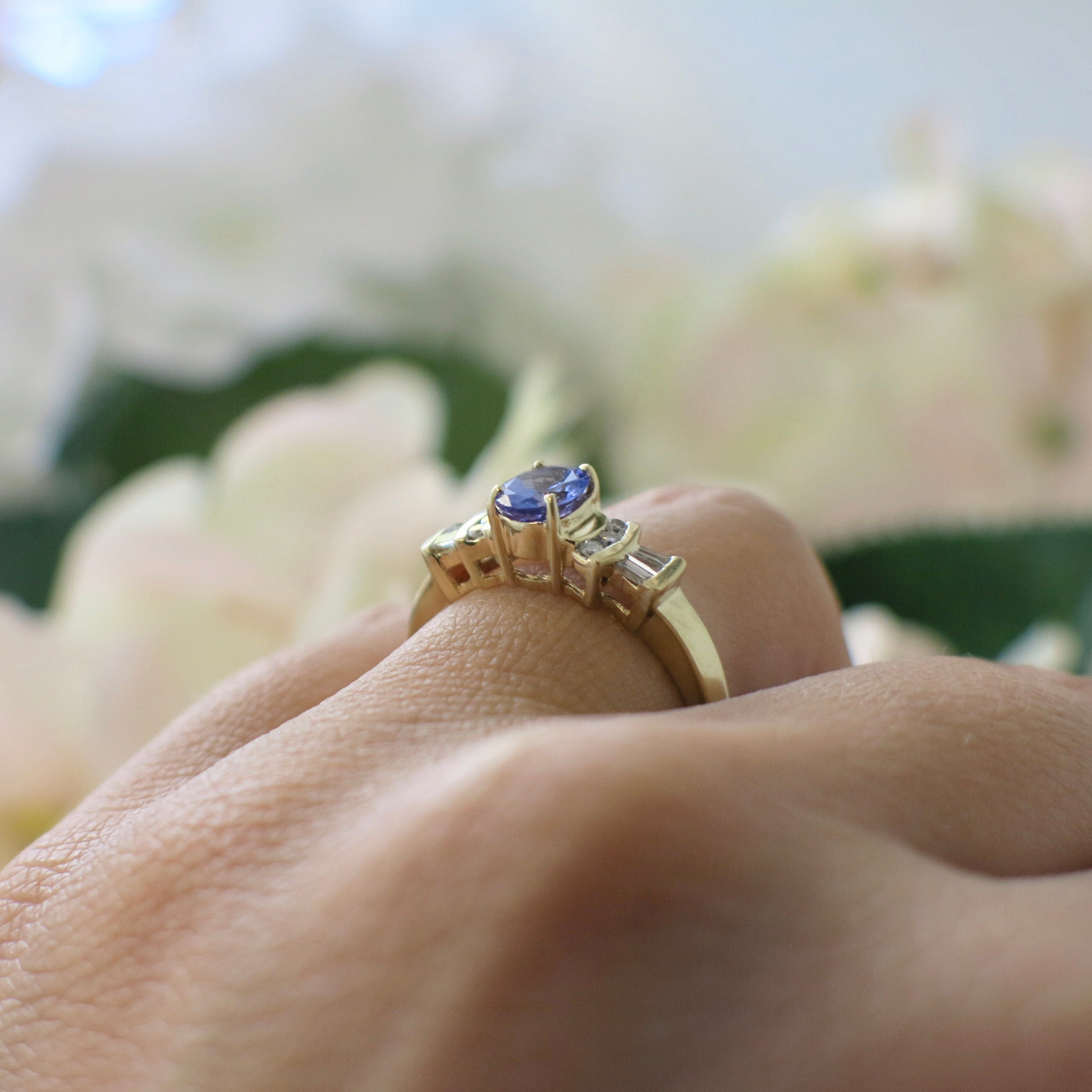 14K Yellow Gold Tanzanite Ring with Diamond Accents – Oval Cut, Size 7 - Black Market LLC