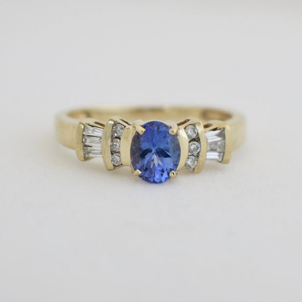 14K Yellow Gold Tanzanite Ring with Diamond Accents Oval Cut Size 7