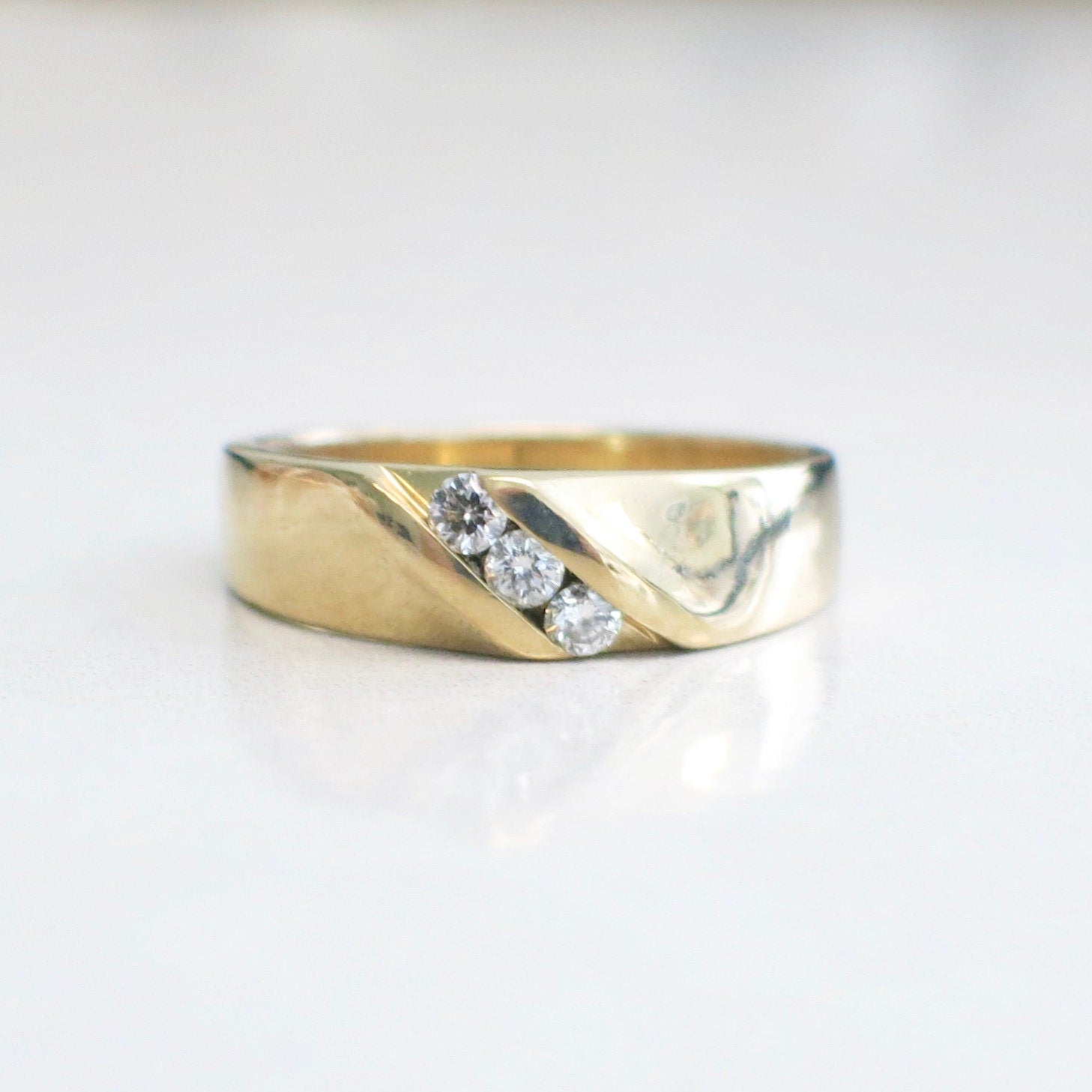 Men’s 14K Yellow Gold Diamond Band | Three Stone Channel Set Ring Size 9 - Black Market LLC