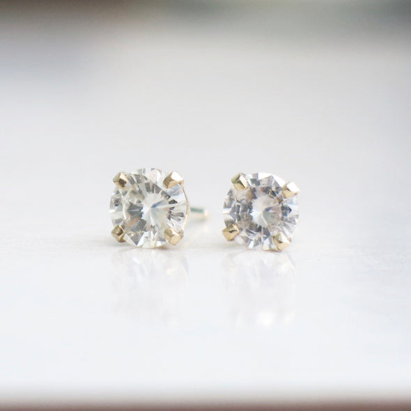 0.80ct Diamond Stud Earrings | 14K Yellow Gold Round Brilliant
