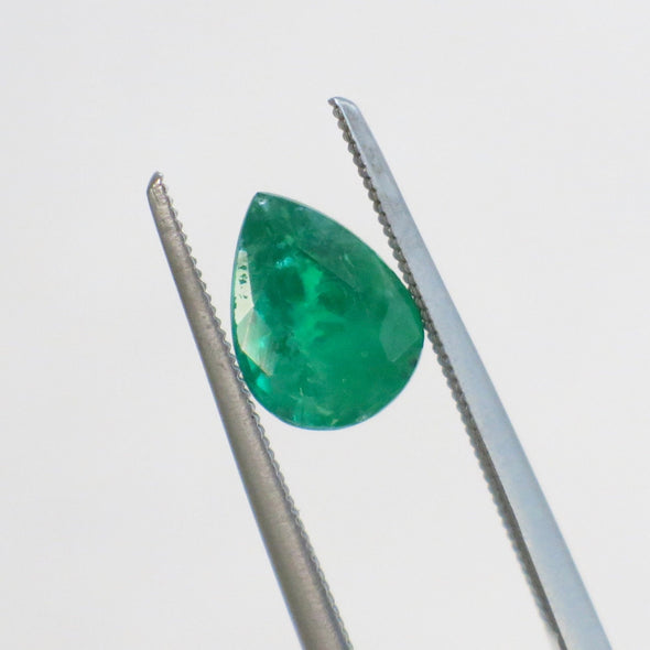 Natural Pear Cut Emerald | 0.94 Carat Loose Green Gemstone for Custom Jewelry