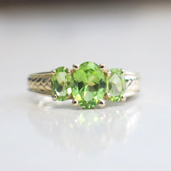 14K Yellow Gold Peridot Three Stone Ring Oval Cut August Birthstone