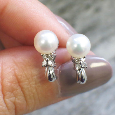 10K White Gold Pearl Earrings – Diamond Floral Stud Earrings