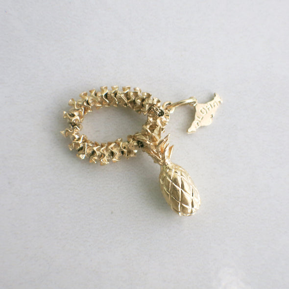 Vintage 14K Yellow Gold Aloha Pineapple and Lei Hawaiian Charm, Hawaii Travel Souvenir Jewelry