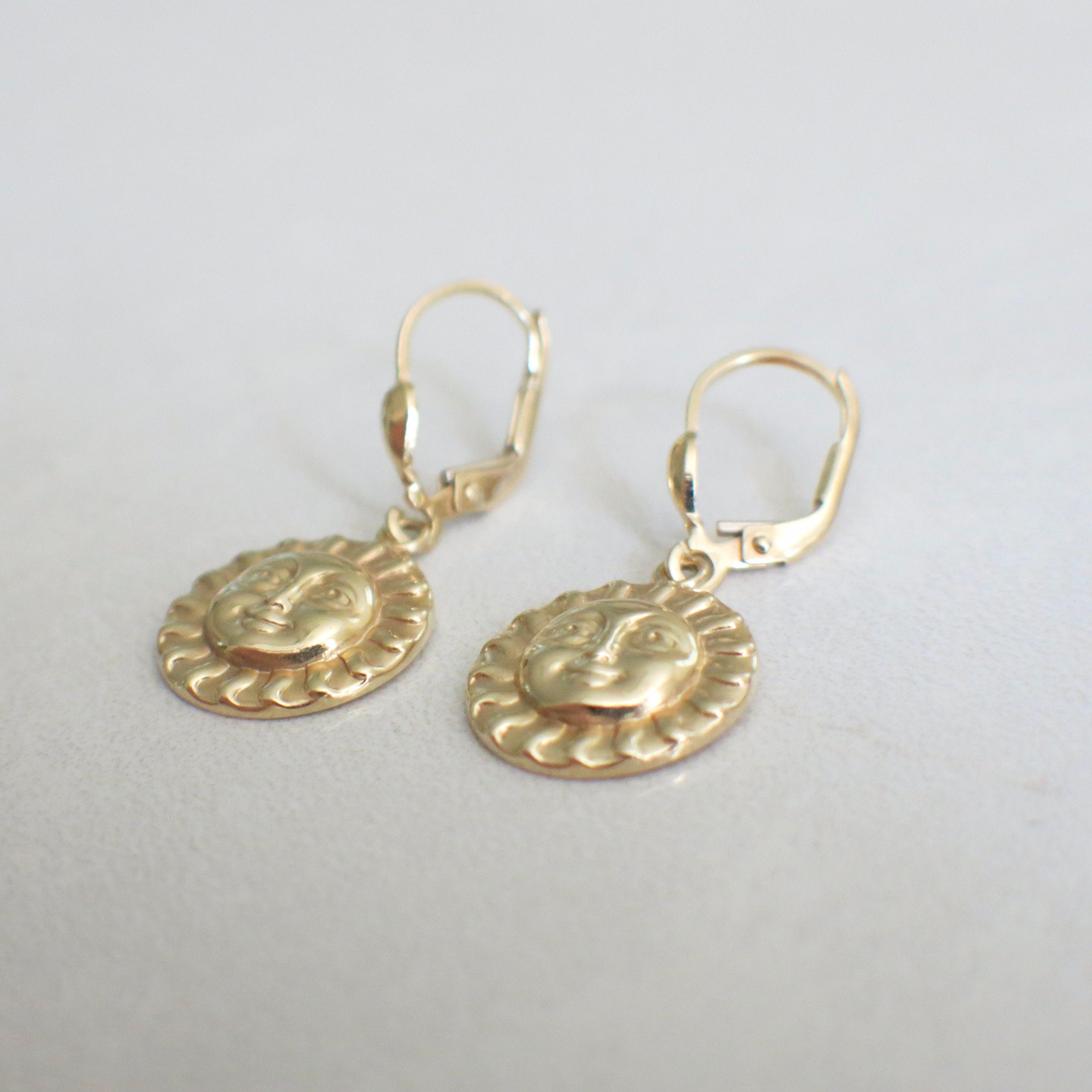 14K Yellow Gold Vintage Sun Face Dangle Earrings – Lever Back Design - Black Market LLC
