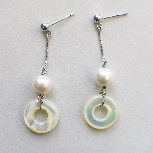 18K White Gold Pearl and Mother of Pearl Dangle Drop Earrings Long Chain